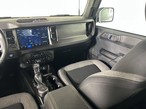 Used 2025 Ford Bronco Big Bend image 37