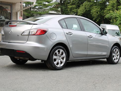 Used 2010 MAZDA MAZDA3 i Sport image 7
