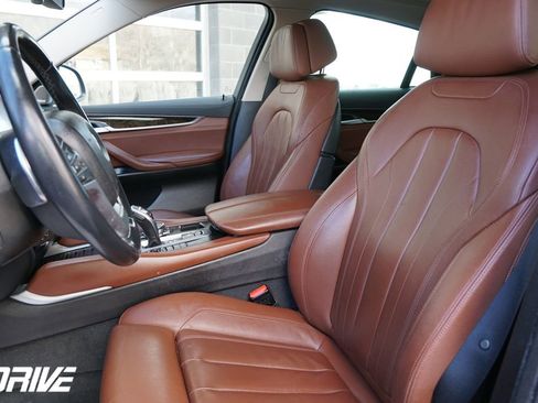 Used 2015 BMW X6 xDrive50i image 19