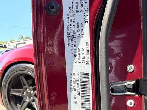 Used 2019 Chrysler 300 Touring w/ Sport Appearance Package RWD image 12