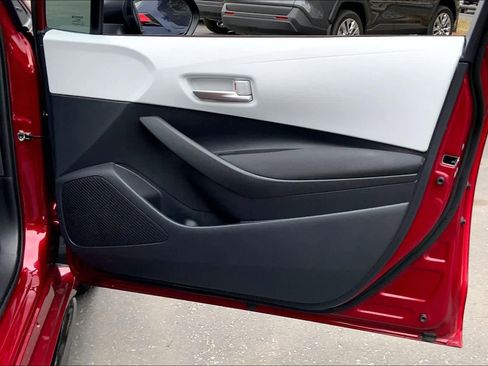 Used 2026 Toyota Corolla SE image 21