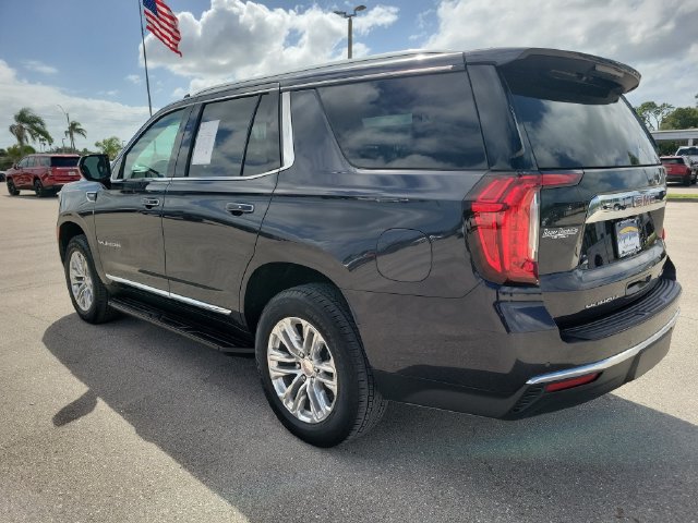 Used 2023 GMC Yukon SLT AWD/4WD image 3