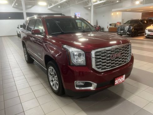 Used 2019 GMC Yukon Denali AWD/4WD image 4