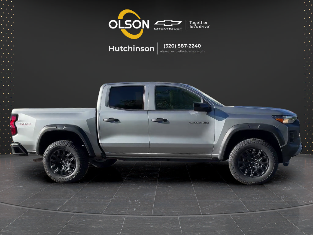 Certified 2024 Chevrolet Colorado Trail Boss w/ Technology Package AWD/4WD image 12
