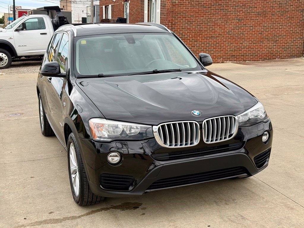 Used 2017 BMW X3 xDrive28i AWD/4WD image 3