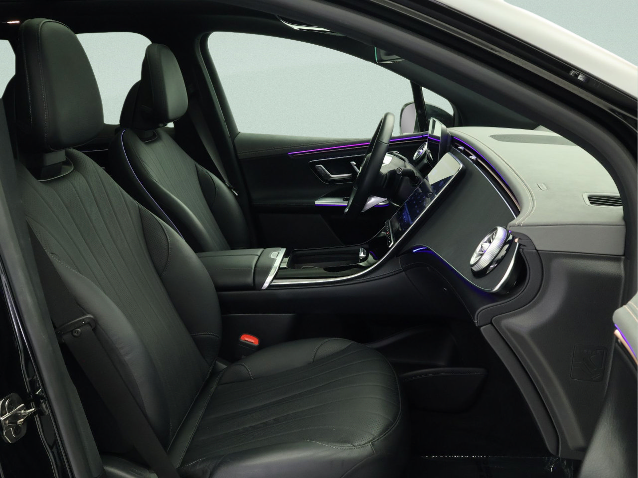Certified 2023 Mercedes-Benz EQE 500 4MATIC SUV image 28