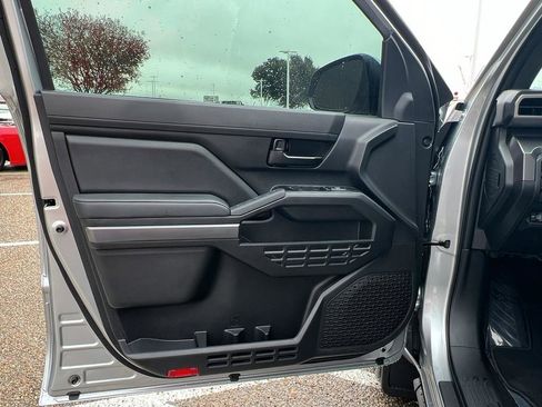 Used 2025 Toyota Tacoma SR5 image 14