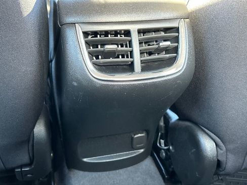 Used 2023 Chevrolet Malibu LT w/ Driver Confidence Package image 21