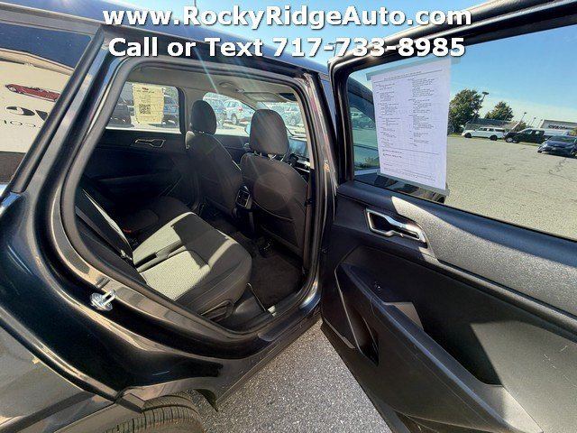 Used 2023 Kia Sportage LX AWD/4WD image 38