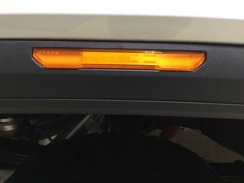 New 2024 GMC Sierra 2500 Denali Ultimate image 32