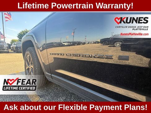 Used 2024 Jeep Grand Cherokee Altitude AWD/4WD image 48