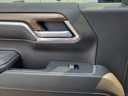 Used 2023 Chevrolet Silverado 1500 LT AWD/4WD image 15