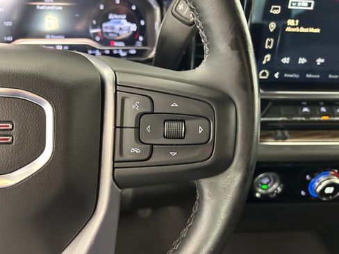 Used 2024 GMC Sierra 1500 Elevation image 17