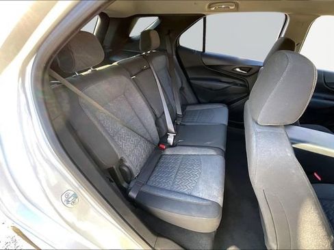 Used 2022 Chevrolet Equinox LT image 17