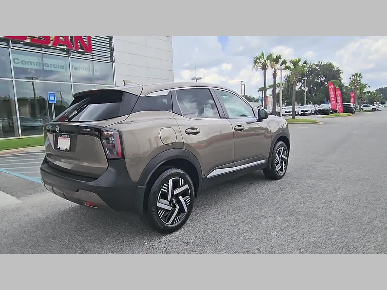 Used 2025 Nissan Kicks SV FWD image 35