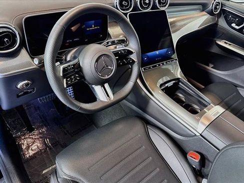 Used 2026 Mercedes-Benz GLC 300 image 9