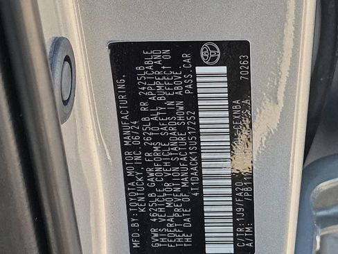 Used 2025 Toyota Camry LE FWD image 30