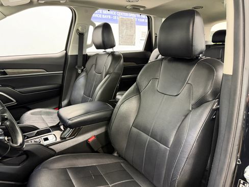 Used 2021 Kia Telluride EX w/ EX Premium Package AWD/4WD image 15