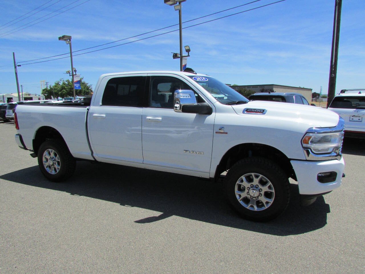 Used 2024 RAM 2500 Laramie AWD/4WD image 5