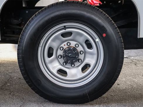 New 2026 Ford F350 XL w/ XL Chrome Package image 15