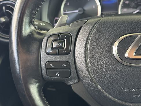 Used 2023 Lexus IS 300 w/ Comfort Package RWD image 33