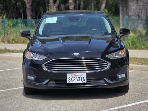 Used 2019 Ford Fusion SE w/ Equipment Group 151A image 24