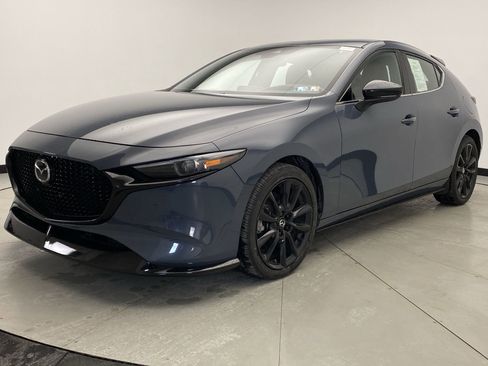 Used 2021 MAZDA MAZDA3 Hatchback w/Premium Plus Pkg image 1