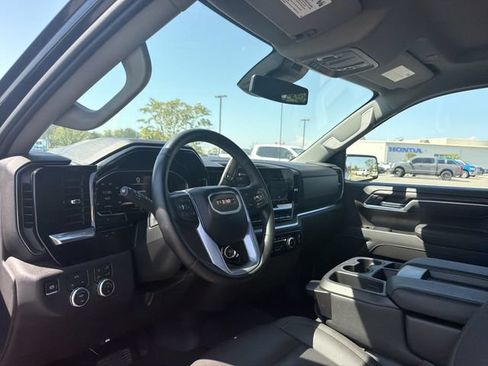Used 2026 GMC Sierra 1500 SLT AWD/4WD image 6