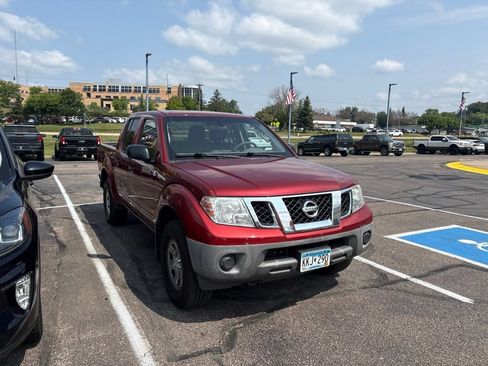 Used 2014 Nissan Frontier S AWD/4WD image 3
