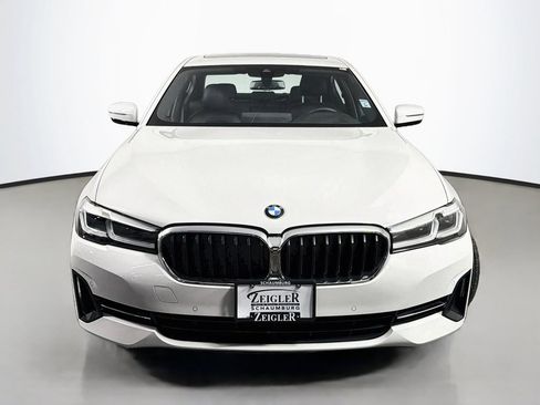 Used 2023 BMW 530i xDrive w/ Premium Package AWD/4WD image 2