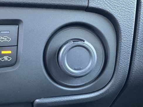 New 2025 Nissan Frontier PRO-4X w/ Interior Protection Package image 8