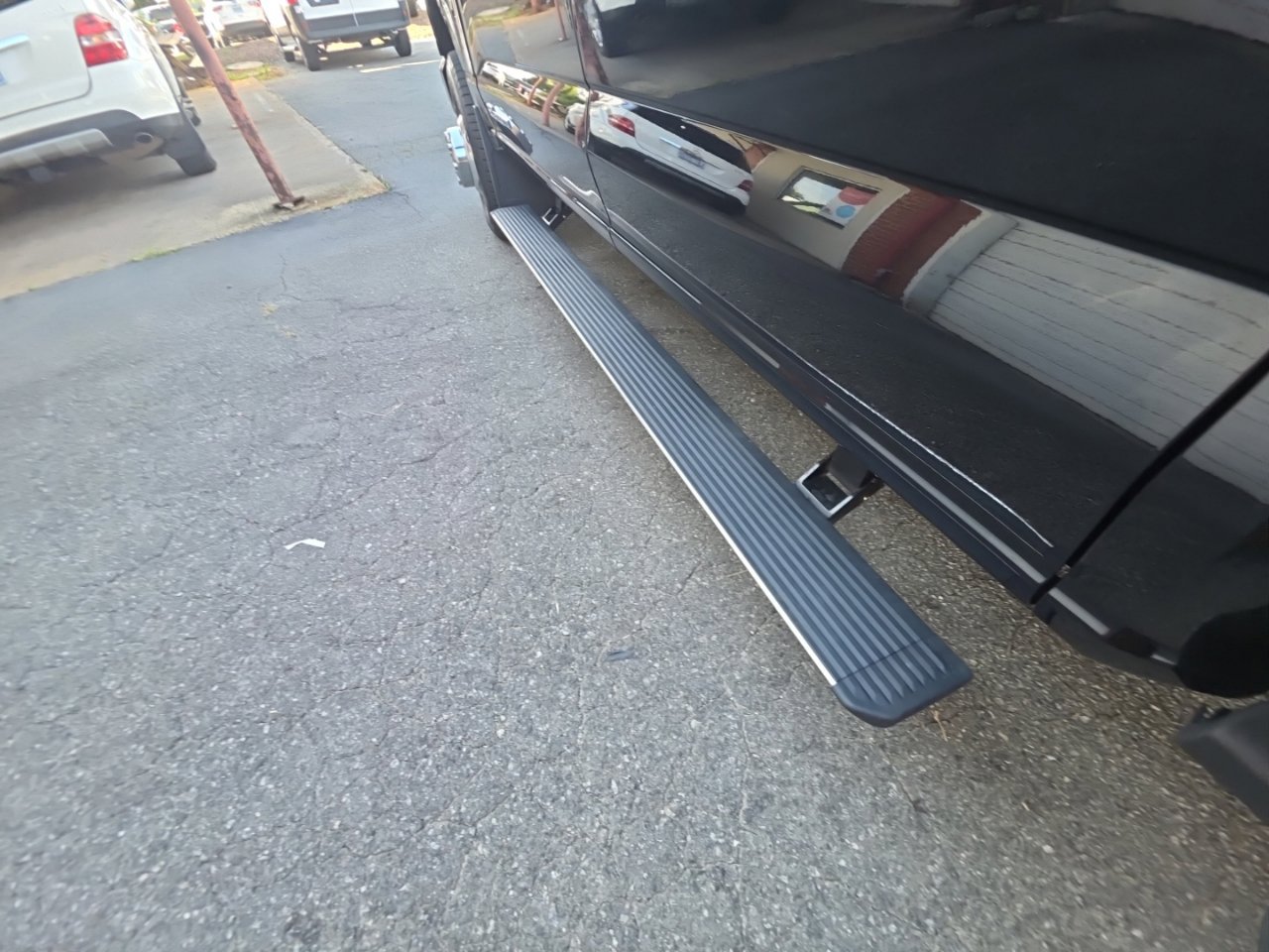 Used 2025 Ford F350 Lariat w/ Lariat Ultimate Package AWD/4WD image 19