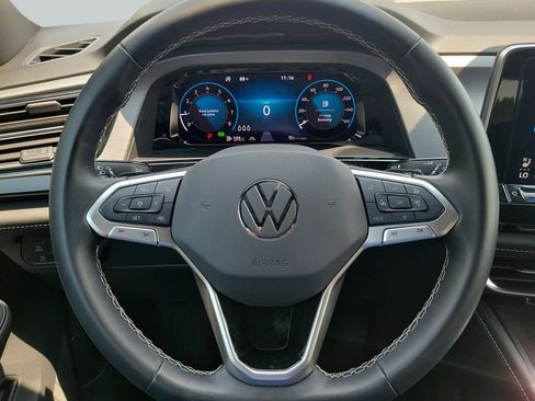 Used 2024 Volkswagen Atlas Cross Sport SE FWD image 10