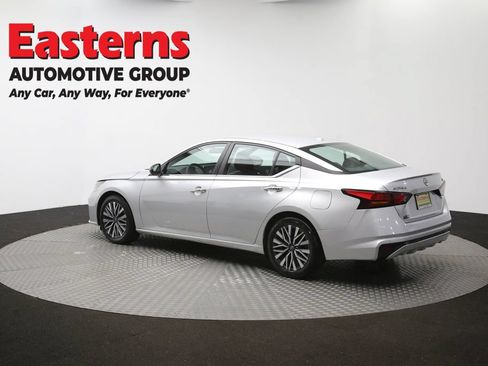 Used 2024 Nissan Altima 2.5 SV FWD image 63
