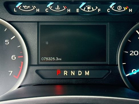 Used 2020 Ford F150 XLT w/ Equipment Group 302A Luxury AWD/4WD image 13