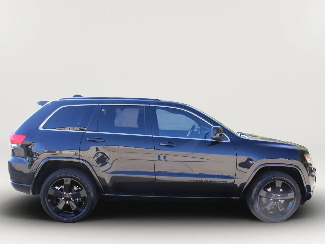 Used 2015 Jeep Grand Cherokee Laredo AWD/4WD image 11