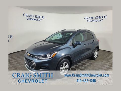 Used 2021 Chevrolet Trax LT w/ Driver Confidence Package FWD image 1
