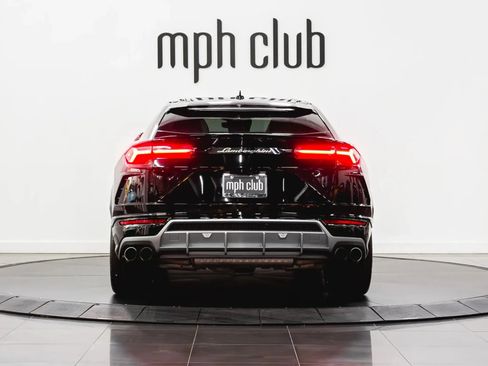 Used 2021 Lamborghini Urus image 5