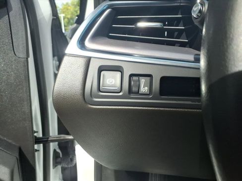 Certified 2022 Cadillac XT5 Luxury image 9