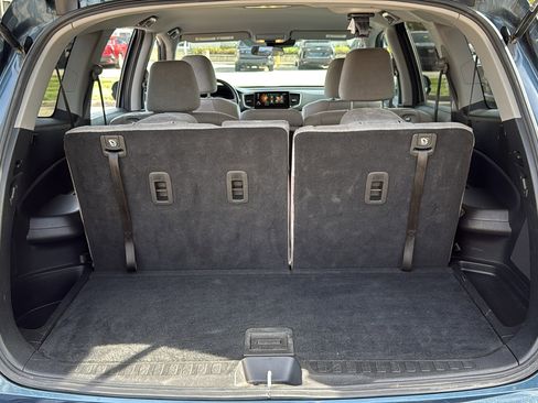 Used 2021 Honda Pilot EX image 32