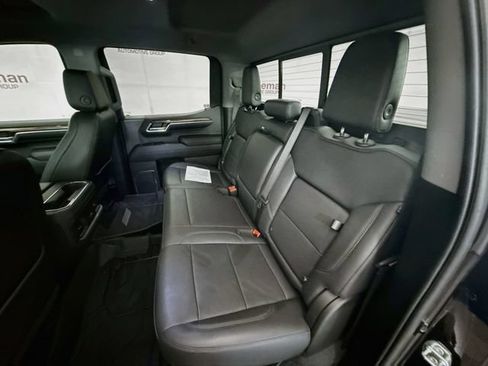 Used 2022 Chevrolet Silverado 1500 RST AWD/4WD image 26