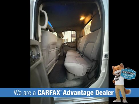Used 2012 Nissan Frontier SV w/ SV Premium Utility Pkg image 12