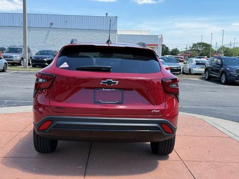 New 2026 Chevrolet Trax RS w/ Driver Confidence Package FWD image 5