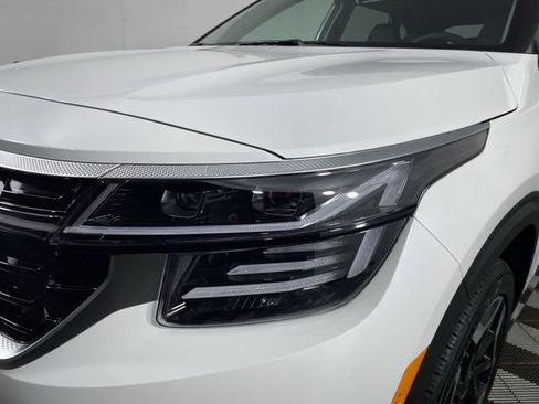New 2026 Kia Seltos SX w/ SX Sunroof Package image 49