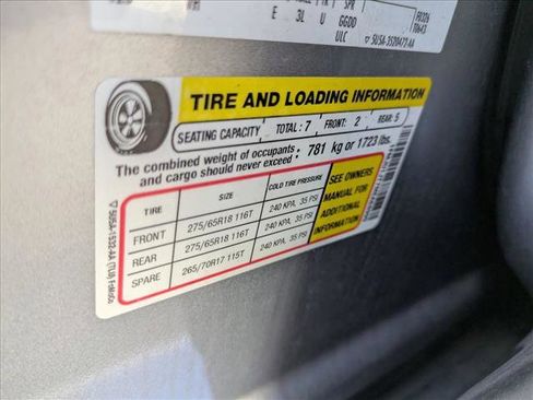 Used 2021 Ford Expedition XLT image 14