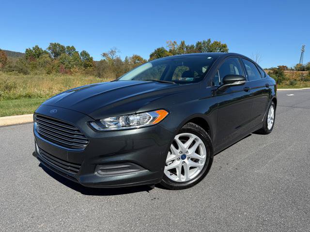Used 2016 Ford Fusion SE FWD image 1