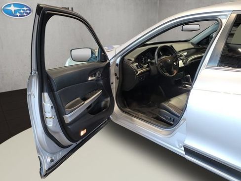 Used 2015 Honda Crosstour EX-L image 37