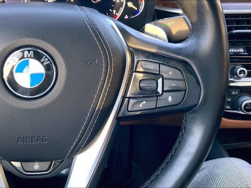 Used 2017 BMW 540i xDrive image 24