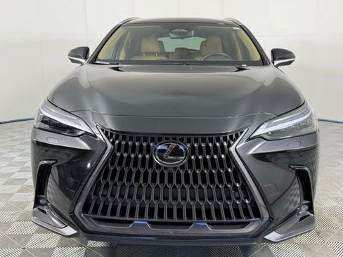 Used 2025 Lexus NX 350 AWD w/ Luxury Package image 7