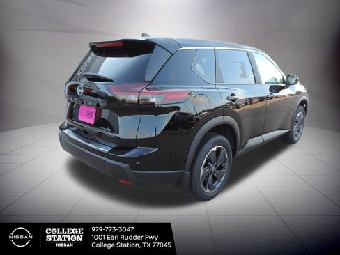New 2026 Nissan Rogue SV image 4